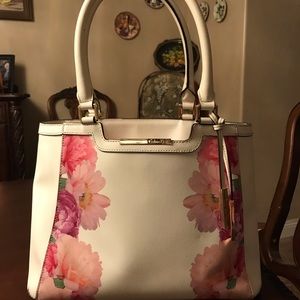Calvin Klein floral tote 👜 bag